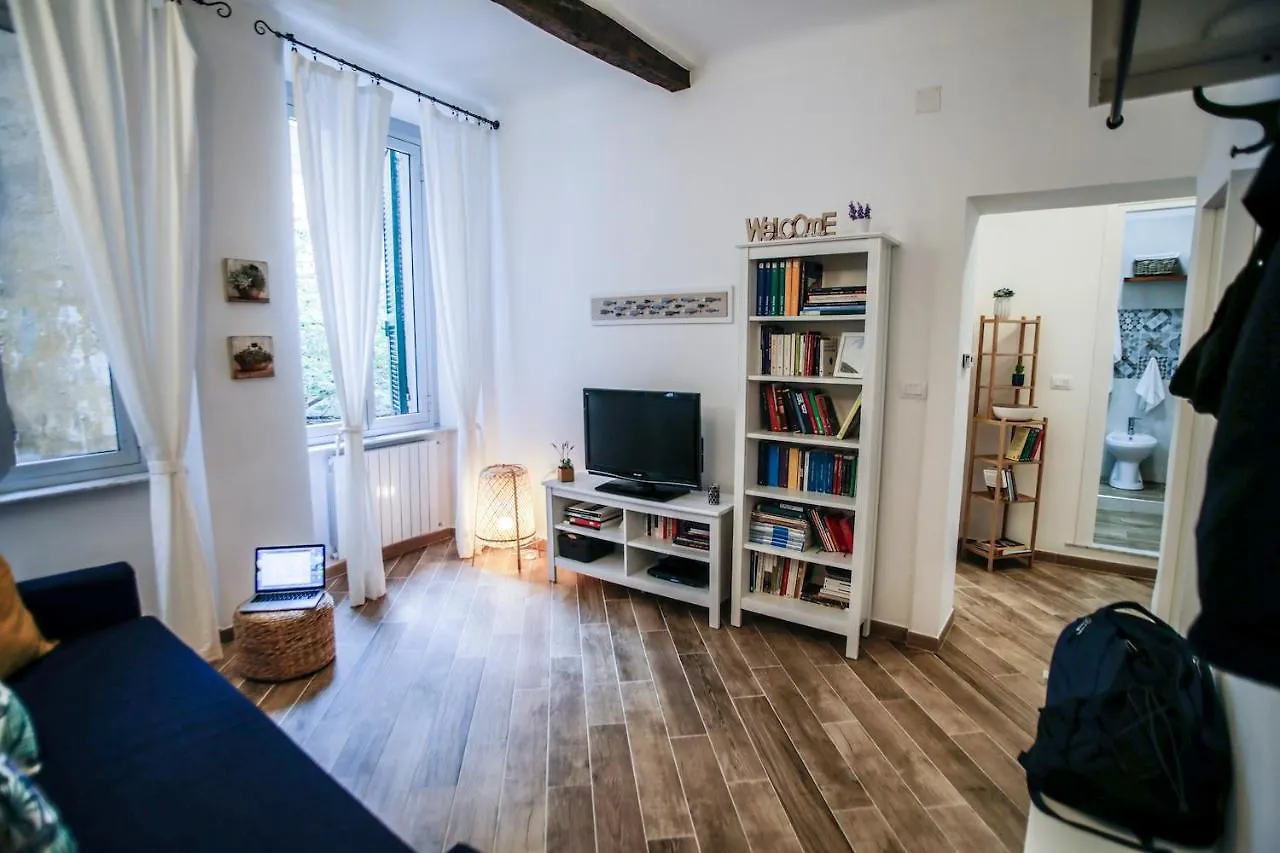 Vivi Nel Cuore Del Centro Storico Di Genova 0*, Genoa